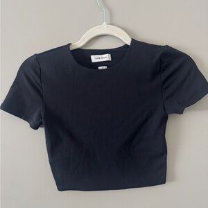 Babaton Black Crop Top Aritzia Contour collection Size XS